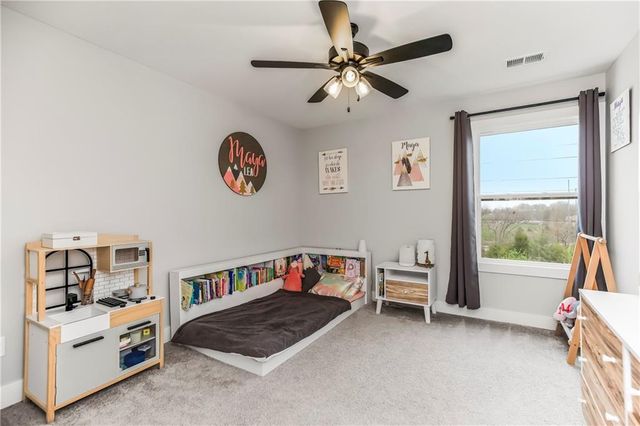 4015 NE Sagamore Drive, Lee's Summit, MO 64064