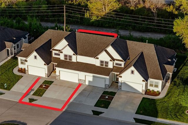 4015 NE Sagamore Drive, Lee's Summit, MO 64064