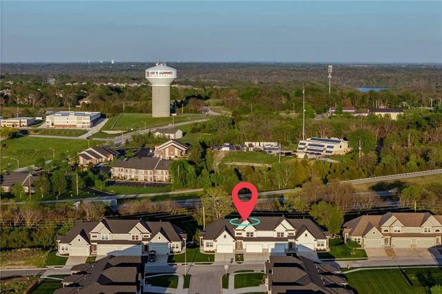 4015 NE Sagamore Drive, Lee's Summit, MO 64064
