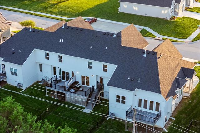 4015 NE Sagamore Drive, Lee's Summit, MO 64064