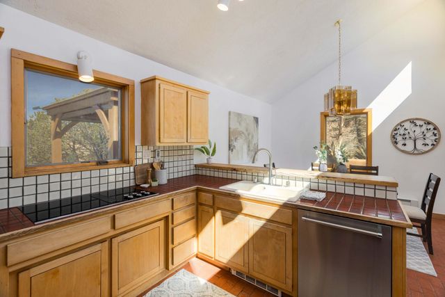 5 Pine Road, Placitas, NM 87043