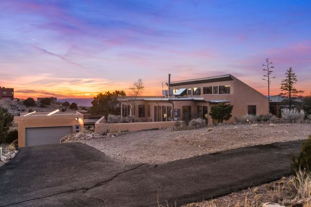 5 Pine Road, Placitas, NM 87043