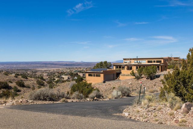 5 Pine Road, Placitas, NM 87043