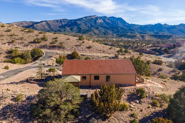 5 Pine Road, Placitas, NM 87043