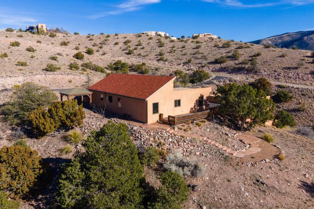 5 Pine Road, Placitas, NM 87043