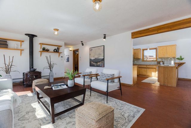 5 Pine Road, Placitas, NM 87043