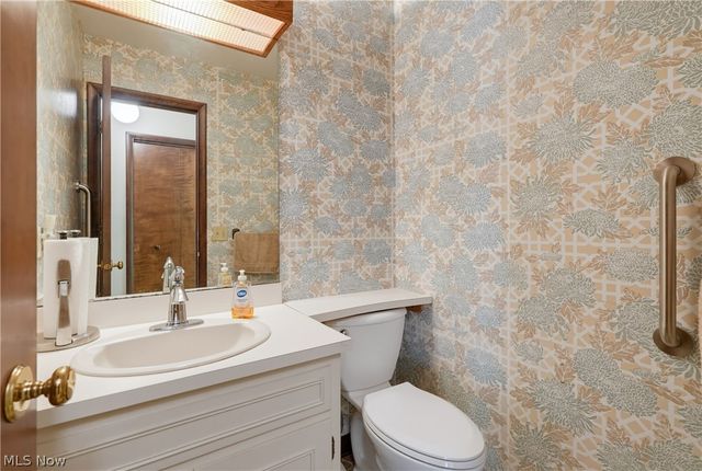 13913 County Line Road, Novelty, OH 44072