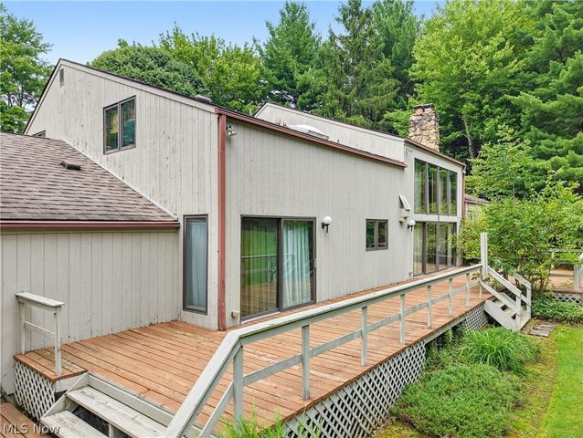 13913 County Line Road, Novelty, OH 44072