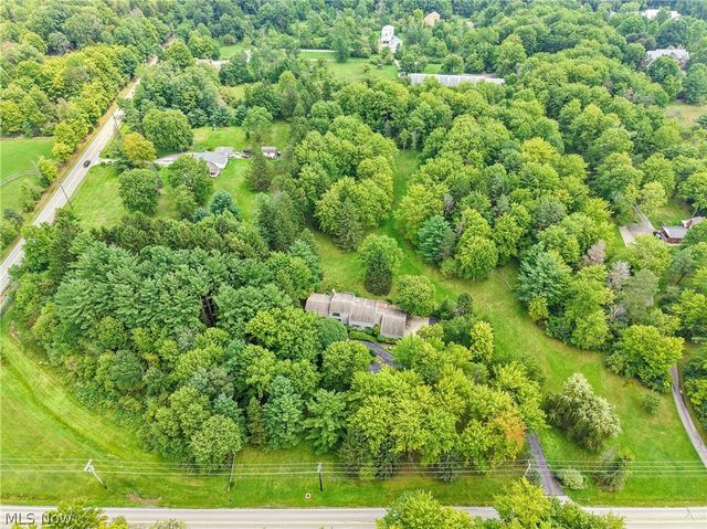 13913 County Line Road, Novelty, OH 44072