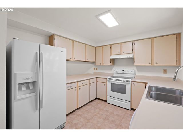 13216 Ne SALMON CREEK Ave N4, Vancouver, WA 98686