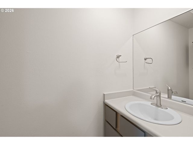 13216 Ne SALMON CREEK Ave N4, Vancouver, WA 98686