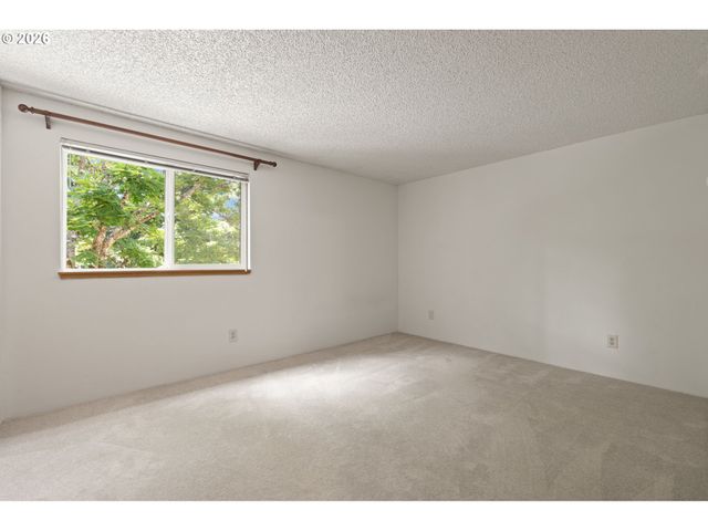 13216 Ne SALMON CREEK Ave N4, Vancouver, WA 98686