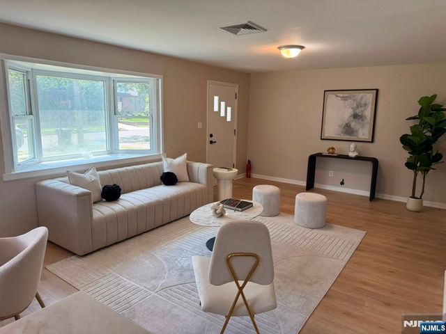 478 Riverside Terrace, Rutherford, NJ 07070