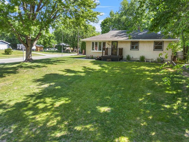 784 Mary Street N, Maplewood, MN 55119