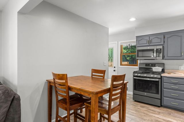 784 Mary Street N, Maplewood, MN 55119