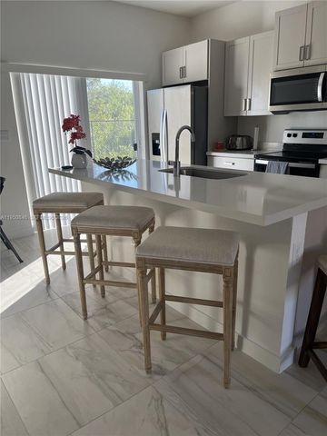 784 SE 19th St 784, Homestead, FL 33034