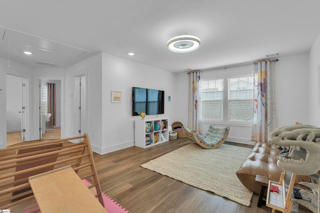 48 Elmsley Road, Greenville, SC 29607