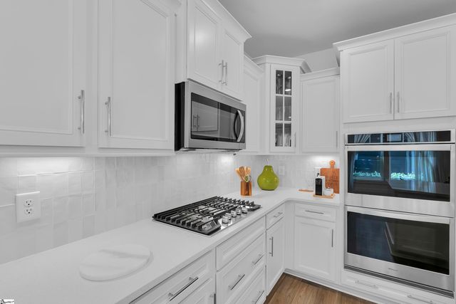 48 Elmsley Road, Greenville, SC 29607