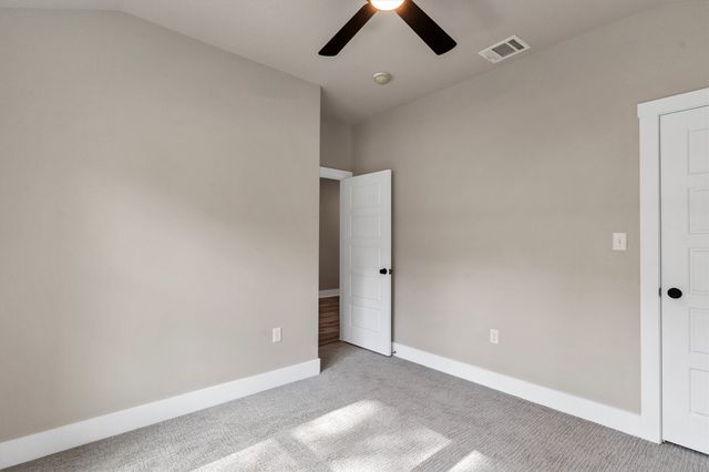 811 Branding Iron Trail, Granbury, TX 76049
