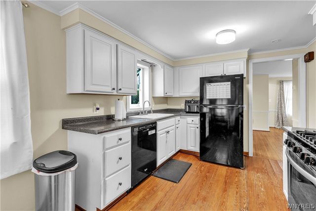 8525 Sunset Drive, Clarence, NY 14221