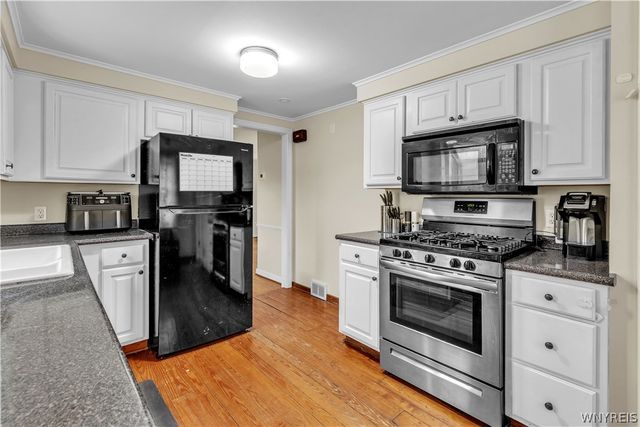 8525 Sunset Drive, Clarence, NY 14221