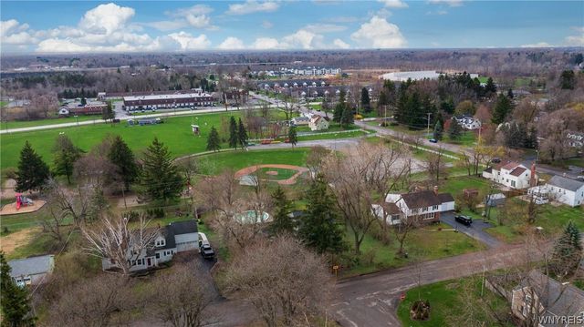 8525 Sunset Drive, Clarence, NY 14221