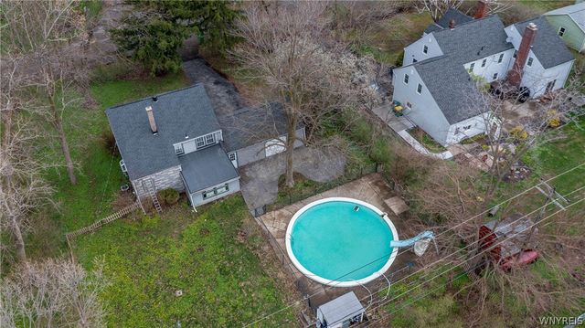 8525 Sunset Drive, Clarence, NY 14221