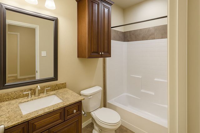 811 S Wilson Street, Kaufman, TX 75142