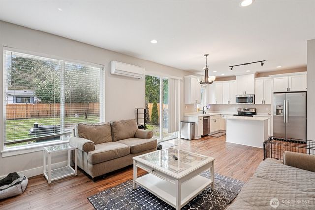 824 99th Street S, Tacoma, WA 98444