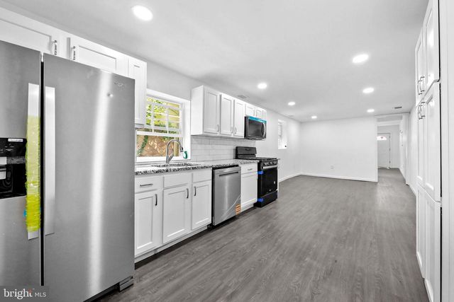 524 YORK ST, Burlington, NJ 08016
