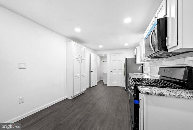 524 YORK ST, Burlington, NJ 08016