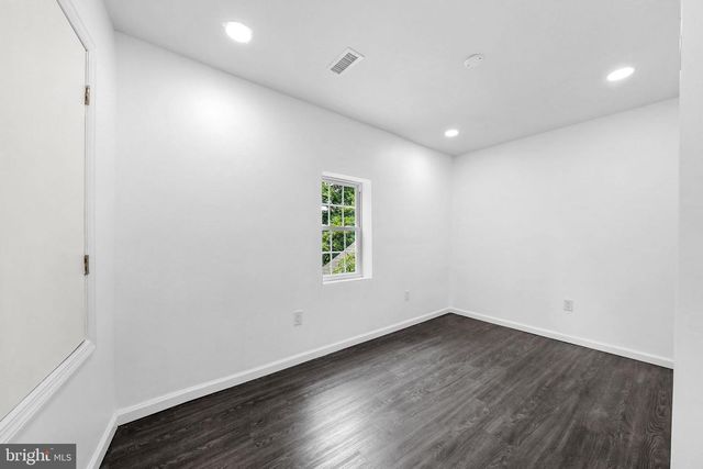 524 YORK ST, Burlington, NJ 08016