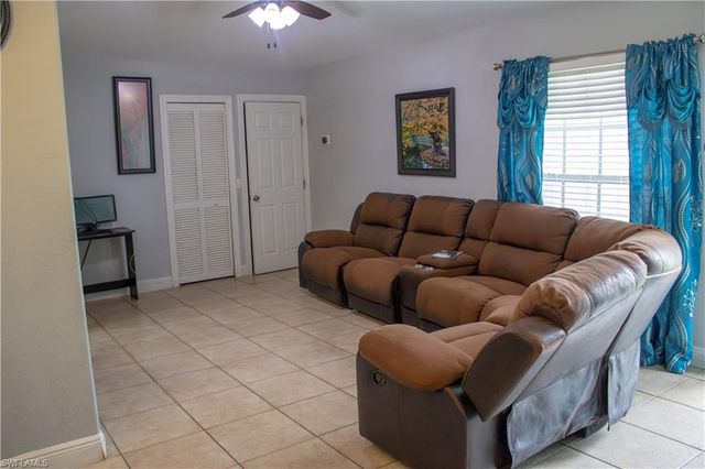 2840 43rd AVE NE, Naples, FL 34120