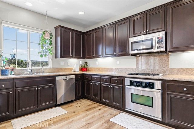 1290 Hollysprings, Santa Maria, CA 93455
