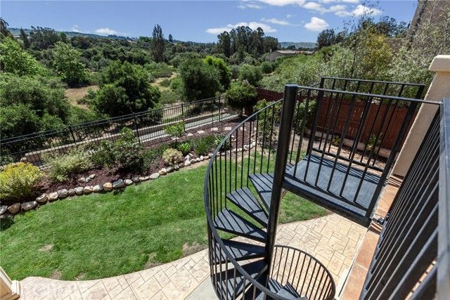 1290 Hollysprings, Santa Maria, CA 93455