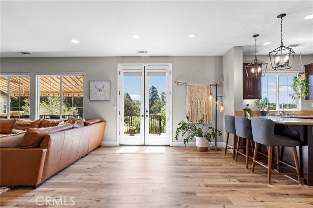 1290 Hollysprings, Santa Maria, CA 93455