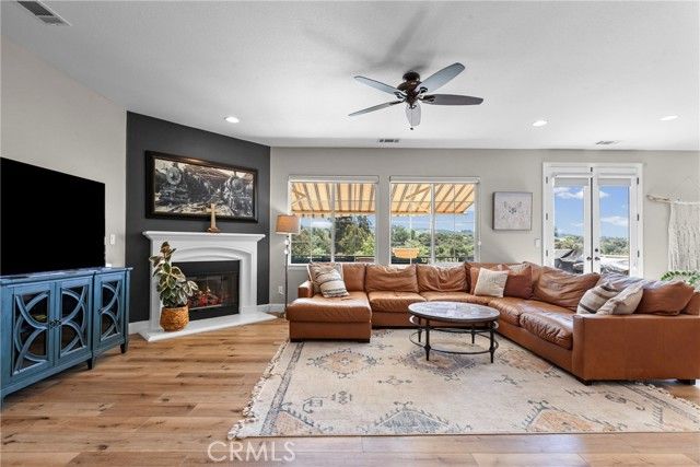 1290 Hollysprings, Santa Maria, CA 93455