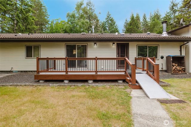 4601 SW Lake Flora Road, Port Orchard, WA 98367