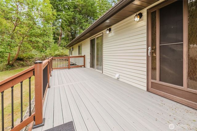 4601 SW Lake Flora Road, Port Orchard, WA 98367