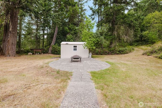 4601 SW Lake Flora Road, Port Orchard, WA 98367