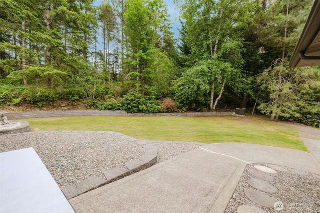 4601 SW Lake Flora Road, Port Orchard, WA 98367