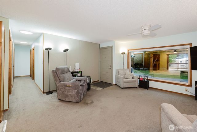 4601 SW Lake Flora Road, Port Orchard, WA 98367