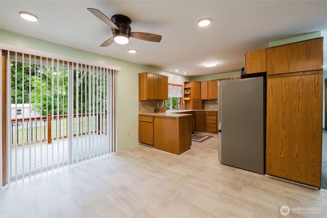 4601 SW Lake Flora Road, Port Orchard, WA 98367