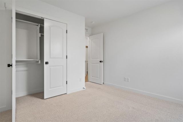 8725 Spruce Street, Edmond, OK 73003