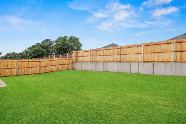 8725 Spruce Street, Edmond, OK 73003