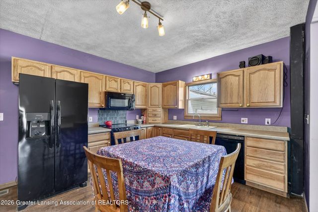 206 W Shepherd Street, Charlotte, MI 48813