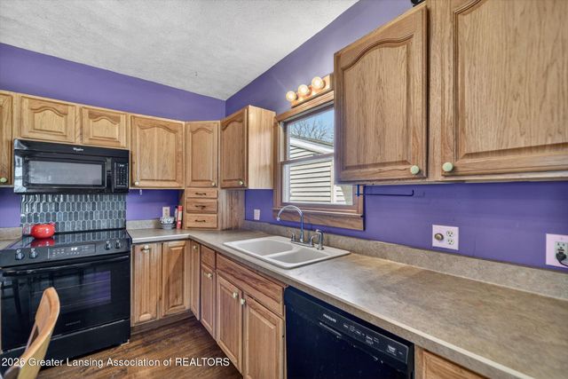 206 W Shepherd Street, Charlotte, MI 48813