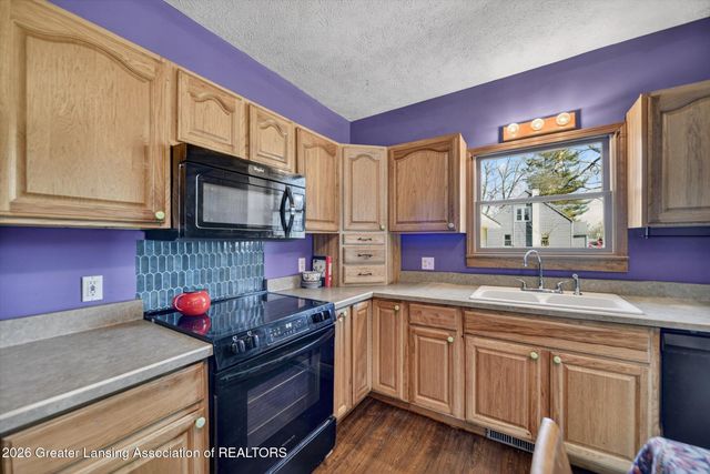 206 W Shepherd Street, Charlotte, MI 48813