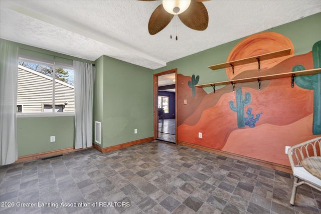206 W Shepherd Street, Charlotte, MI 48813