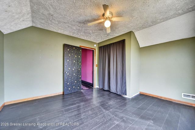 206 W Shepherd Street, Charlotte, MI 48813